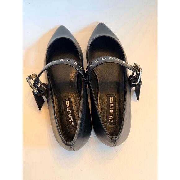 Design label Lord & Taylor black pointed toe Mary Jane flats with silver buckle - Picture 2 of 8
